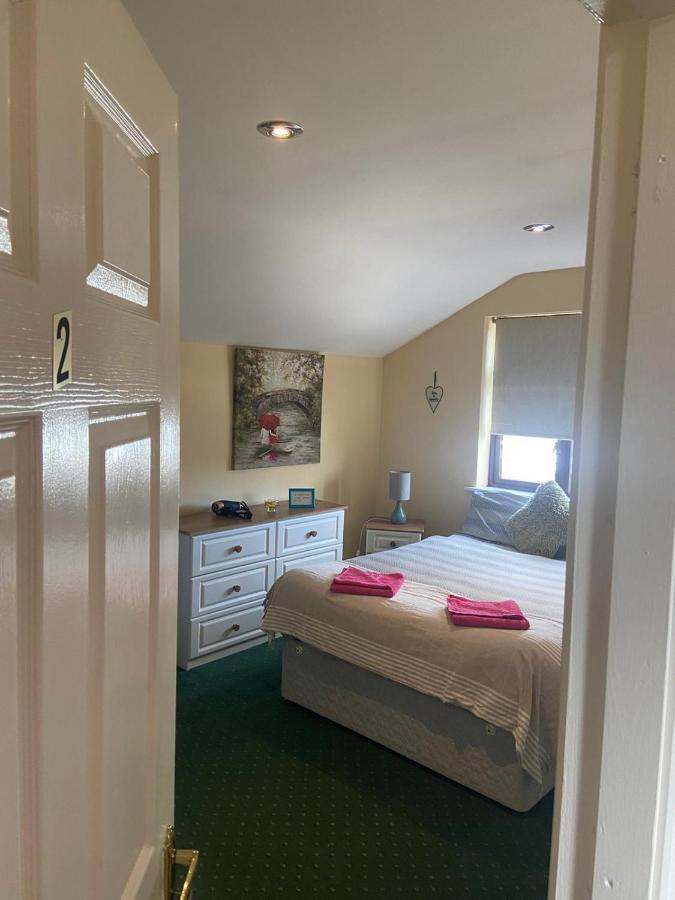 Edwards Cosy B&B Γκάλγουεϊ Εξωτερικό φωτογραφία