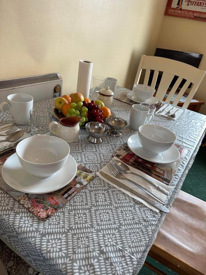 Edwards Cosy B&B Γκάλγουεϊ Εξωτερικό φωτογραφία