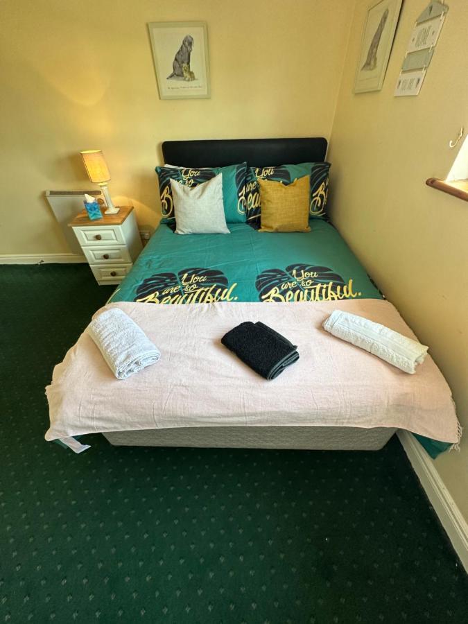 Edwards Cosy B&B Γκάλγουεϊ Εξωτερικό φωτογραφία