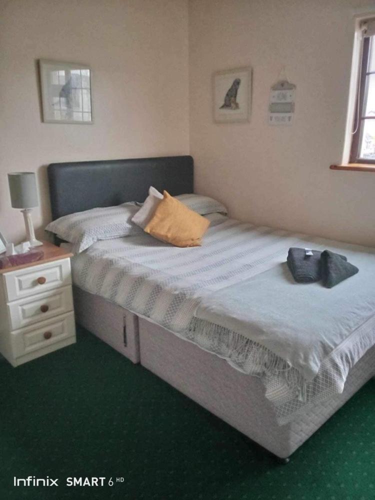 Edwards Cosy B&B Γκάλγουεϊ Εξωτερικό φωτογραφία