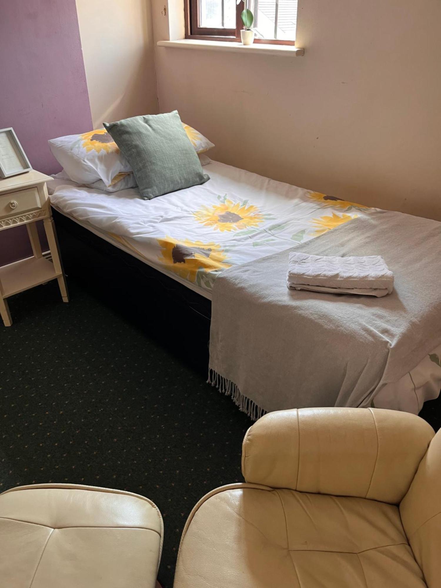 Edwards Cosy B&B Γκάλγουεϊ Εξωτερικό φωτογραφία